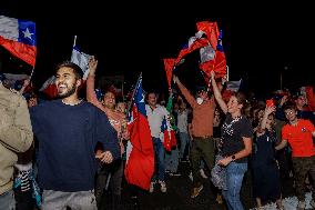 Chileans celebrate the triumph of the rejection of the 2022 constitutional process